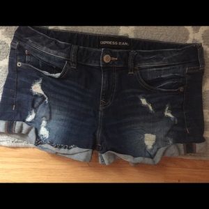 Express Shorts